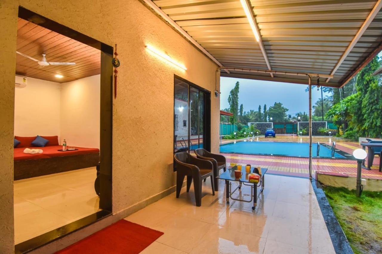 Twinkle Villa 4Bhk 카르자트 외부 사진